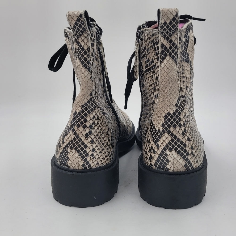 NWT Linea Paolo Women's Trinity Cream Snake Print Leather Combat Boots Size 9.5 - Picture 5 of 12